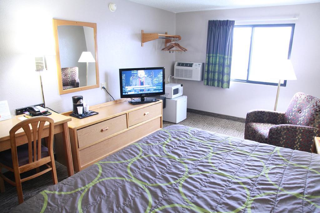 Super 8 By Wyndham Jamestown Cameră foto