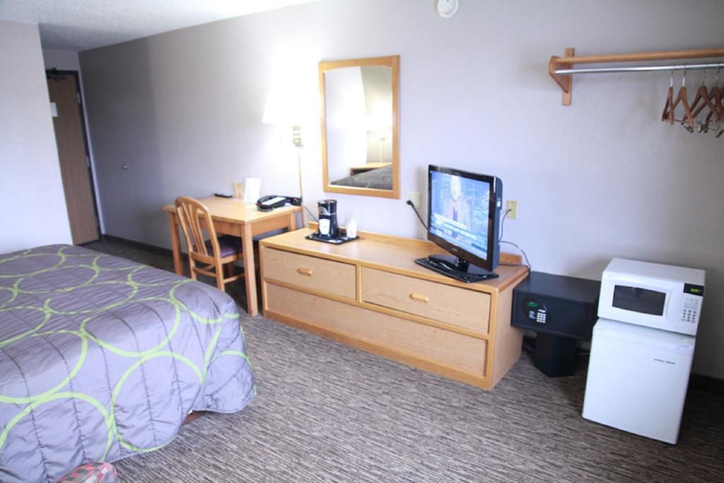 Super 8 By Wyndham Jamestown Cameră foto